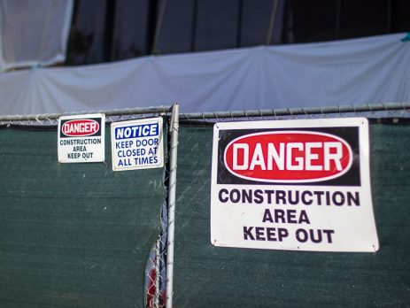 Knoxville, IA - Worker Seriously Injured in Accident at 3M Plant