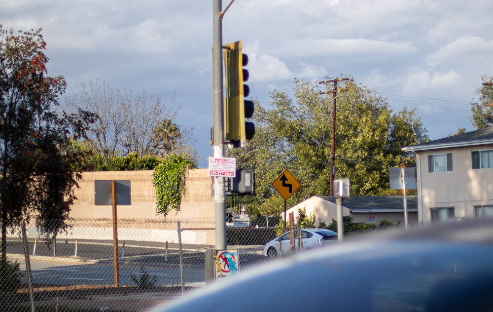 Sioux City, IA - Red Light Runner Causes Crash Injuries at Chamber St & 27th St